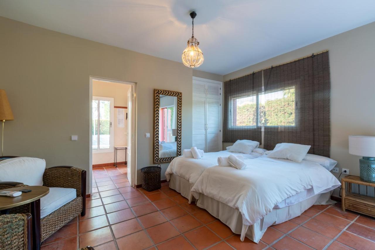Villa Lucrecia Moron de la Frontera Bagian luar foto